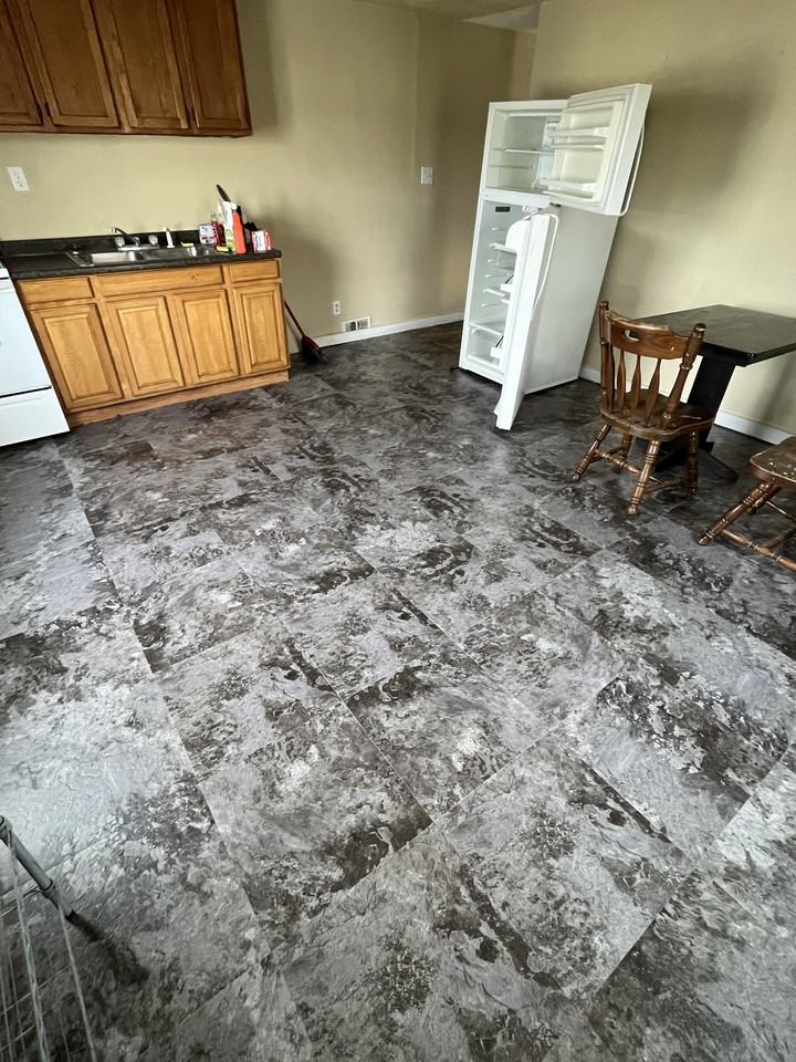 131 1/2 Latourette St #NA - Photo 2 of 10