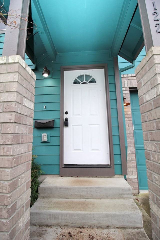 3122 N Halleck St - Photo 2 of 28