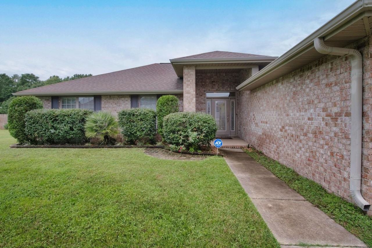 2376 Barberee Dr - Photo 3 of 45