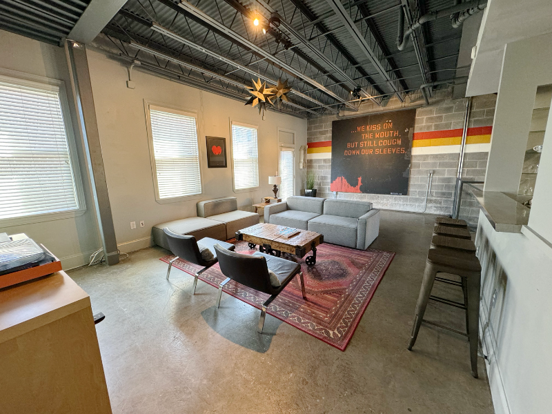 10 Jackson St Se - Photo 2 of 16