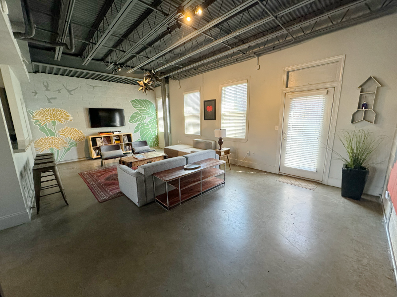 10 Jackson St Se - Photo 3 of 16