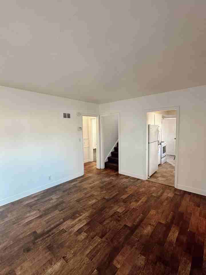 605 12th St N #1 - Photo 5 of 12