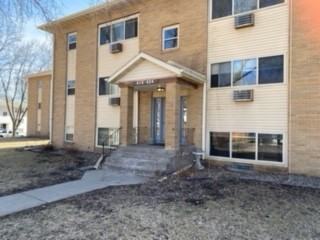 414 E Cedar Ave #414 - Photo 2 of 8