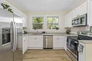 featured image of E Hanna Ave