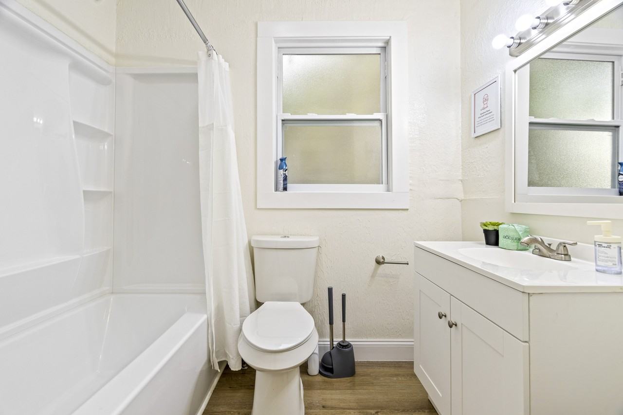 East Hanna Avenue - Photo 2 of 9