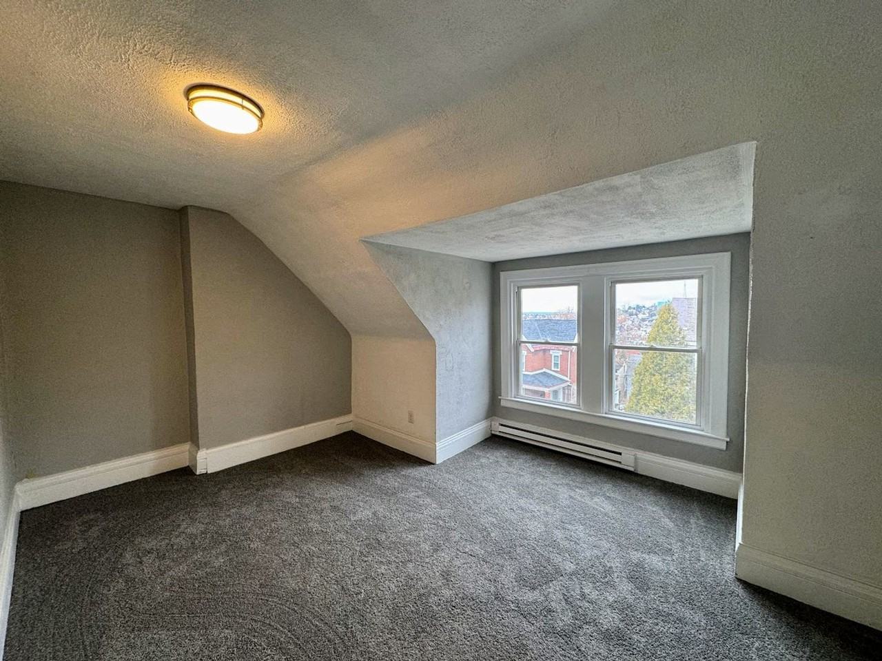 320 Orchard Pl - Photo 2 of 12