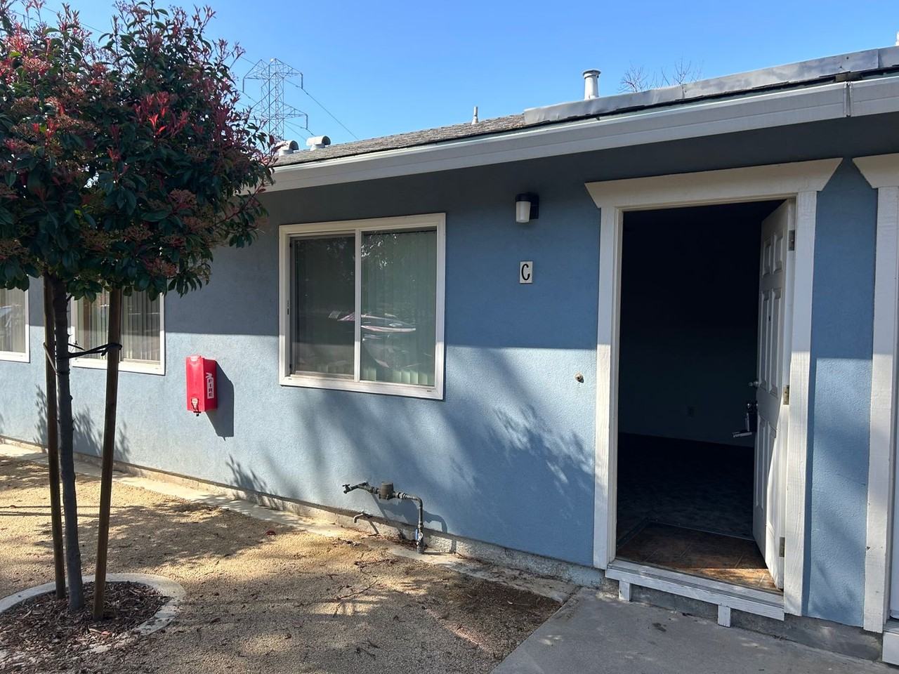 2516 Standiford Ave - Photo 3 of 9