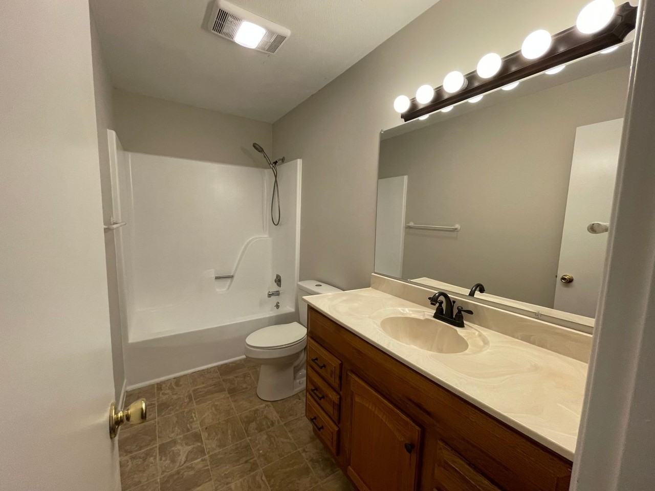 888 Proffitt Springs Rd - Photo 5 of 8