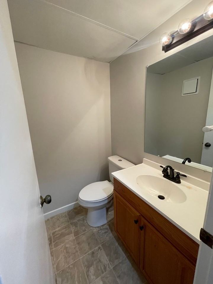 888 Proffitt Springs Rd - Photo 7 of 8