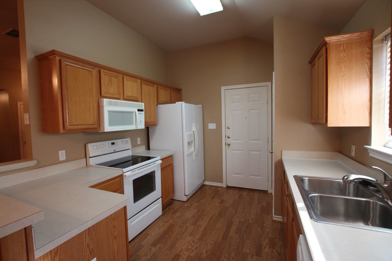 19896 County Road 172 - Photo 6 of 26