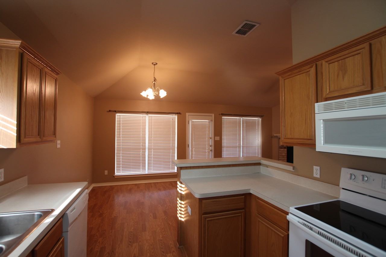 19896 County Road 172 - Photo 7 of 26