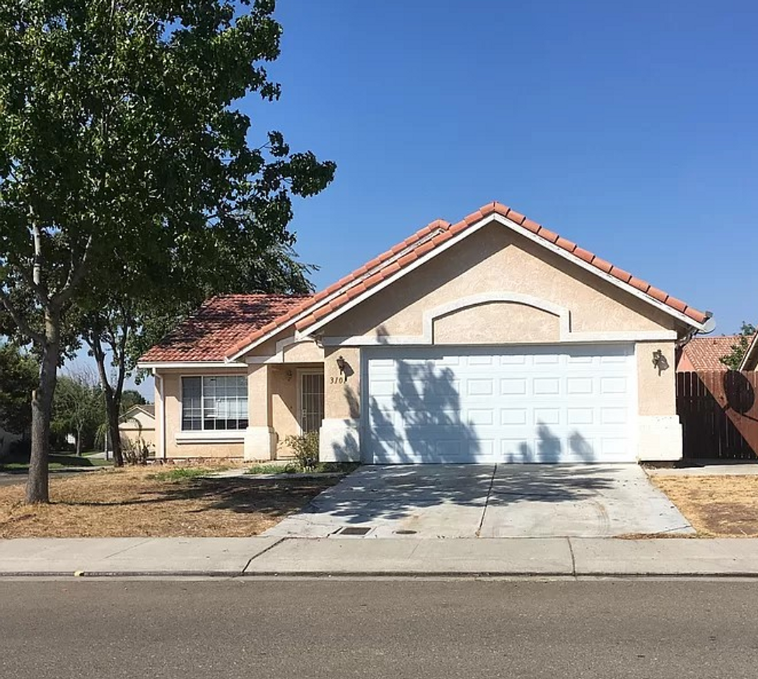 3101 Fairbury Ln - Photo 2 of 23