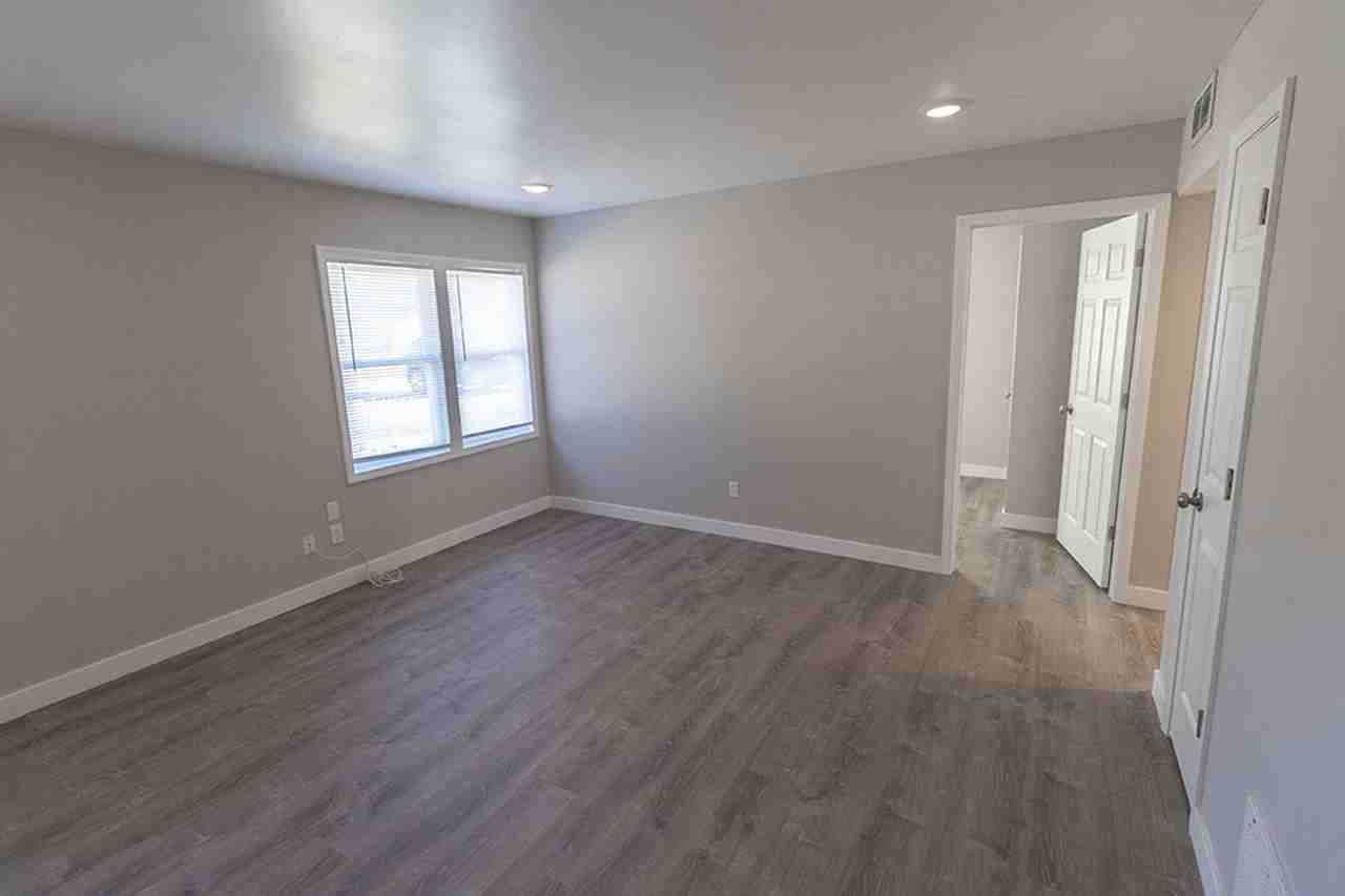 3608 Greeley Dr - Photo 3 of 25