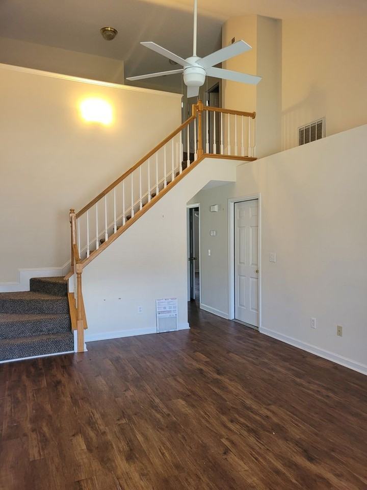 184 Bethania Oaks Cir - Photo 6 of 9
