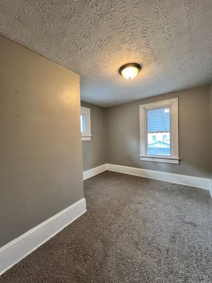 2335 11th St SW - Photo 2 of 8