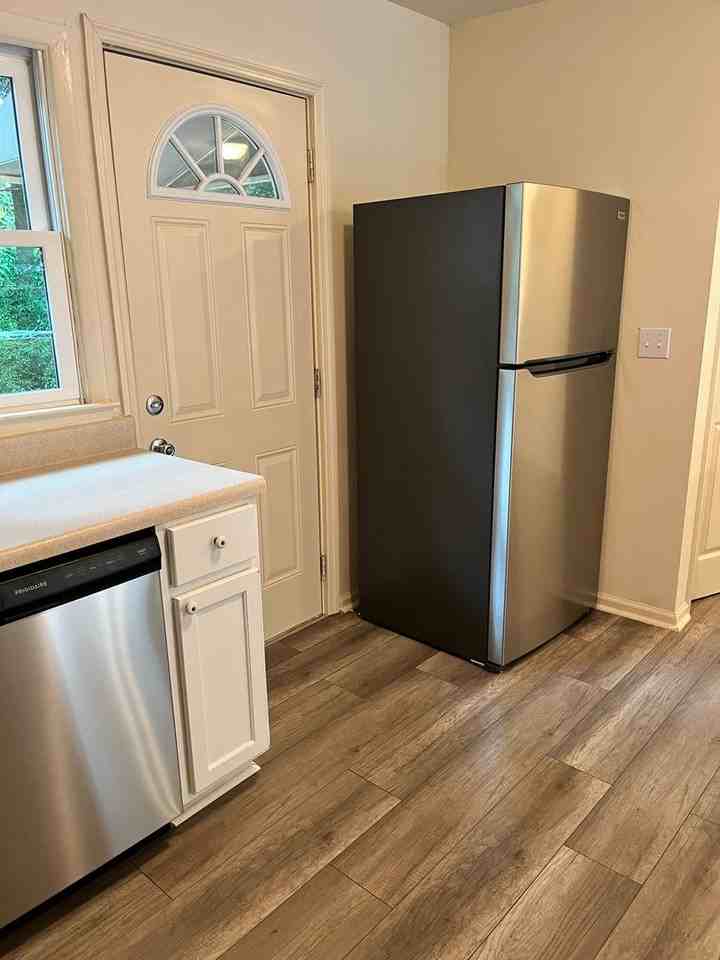 165 Hiawassee Ave - Photo 4 of 13