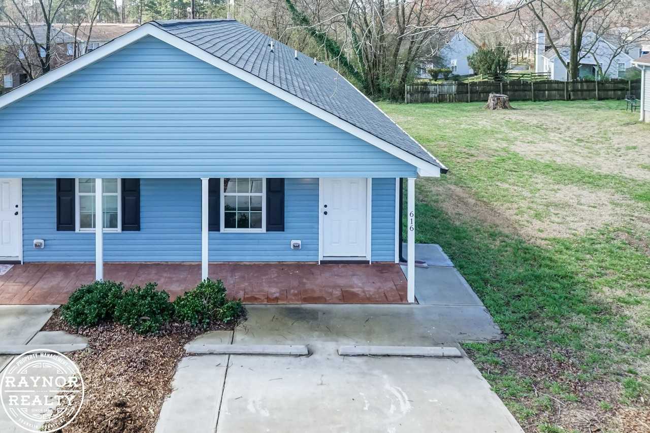 616 - 618 E Pine Ave (Duplex) - Photo 3 of 28