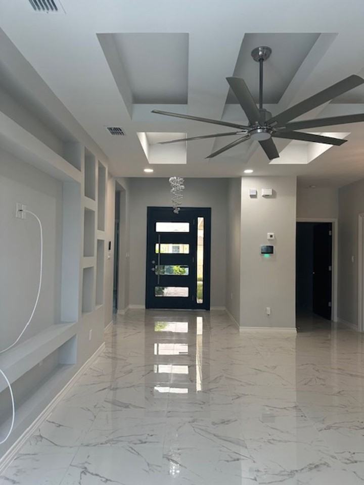 2913 N 36th St - Photo 2 of 22