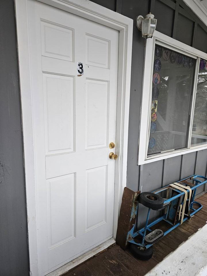 13955 Lakeshore Dr #3 - Photo 2 of 12