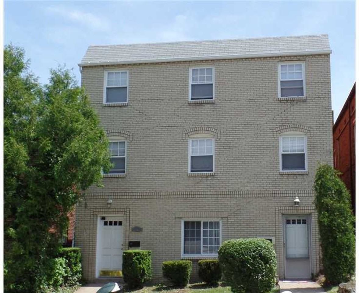 4 Purchase Pl, Upper St. Clair, PA 15228 1 Bedroom Apartment for 850