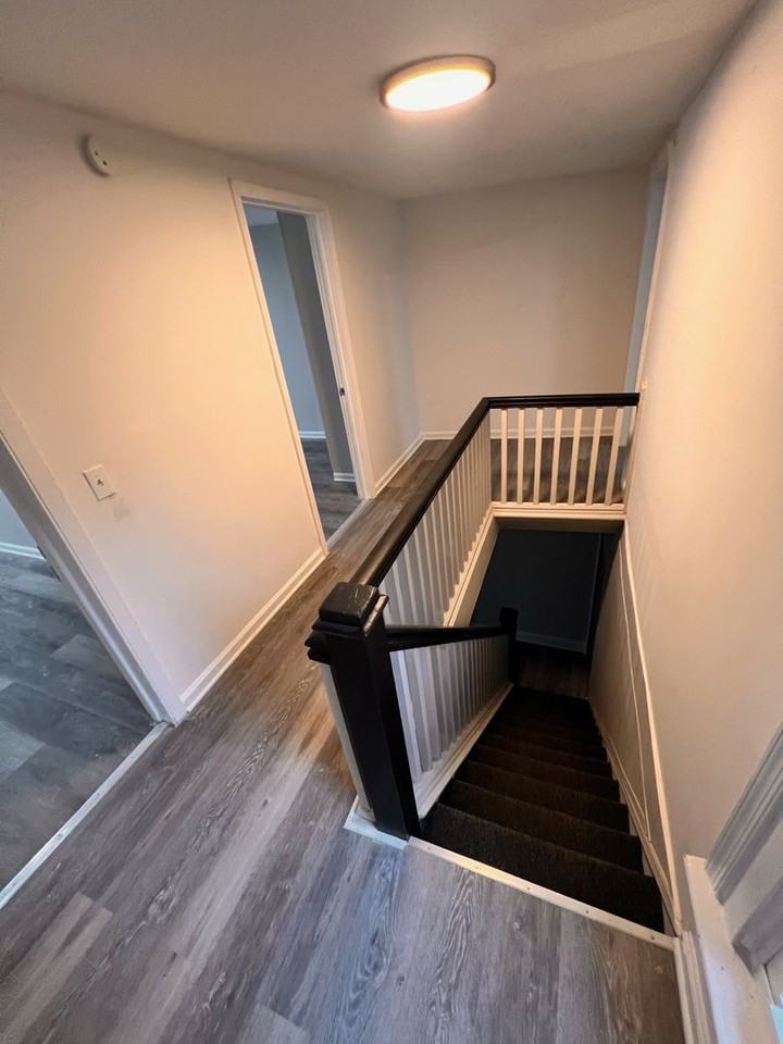 706 W. Market Street - Photo 2 of 9