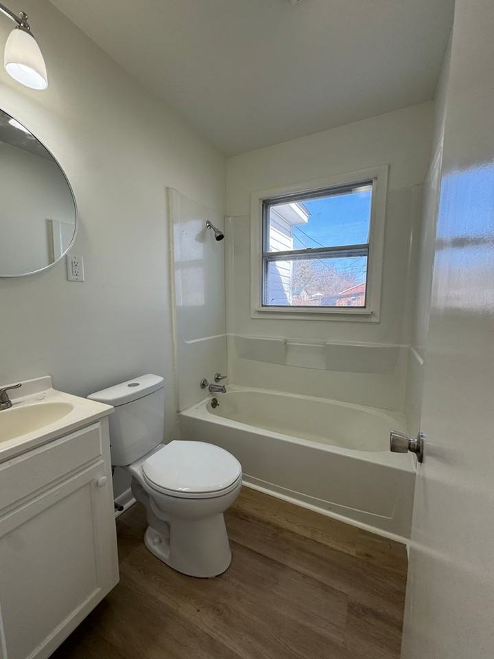 165 S Parkview Dr - Photo 4 of 14
