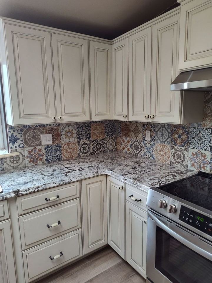 20296 Clearwater Dr - Photo 5 of 29