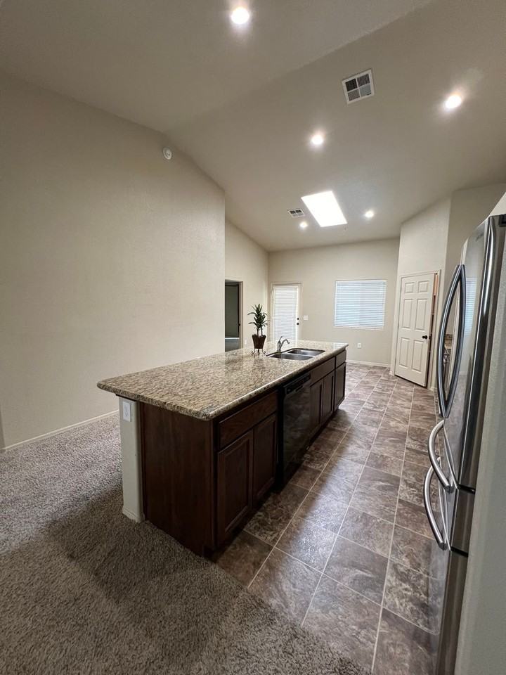 3063 S Todd Ave - Photo 7 of 23
