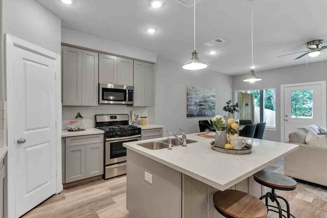 Glenwood Villas 901 W Lewis St, Conroe, TX 77301 Apartment for Rent