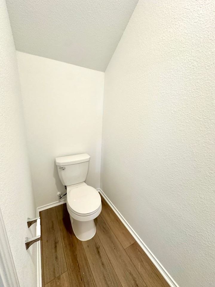 876 Rancho Del Cielo Loop - Photo 4 of 27