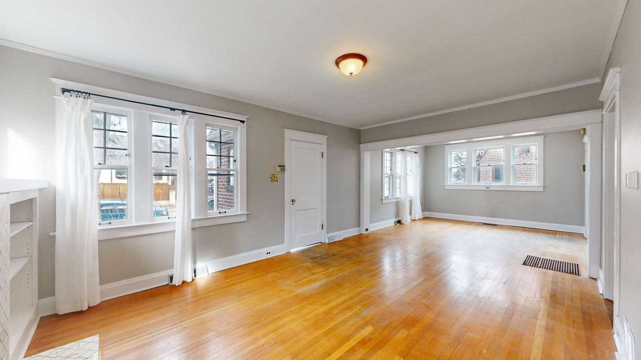 712 Harrison St - Photo 5 of 34