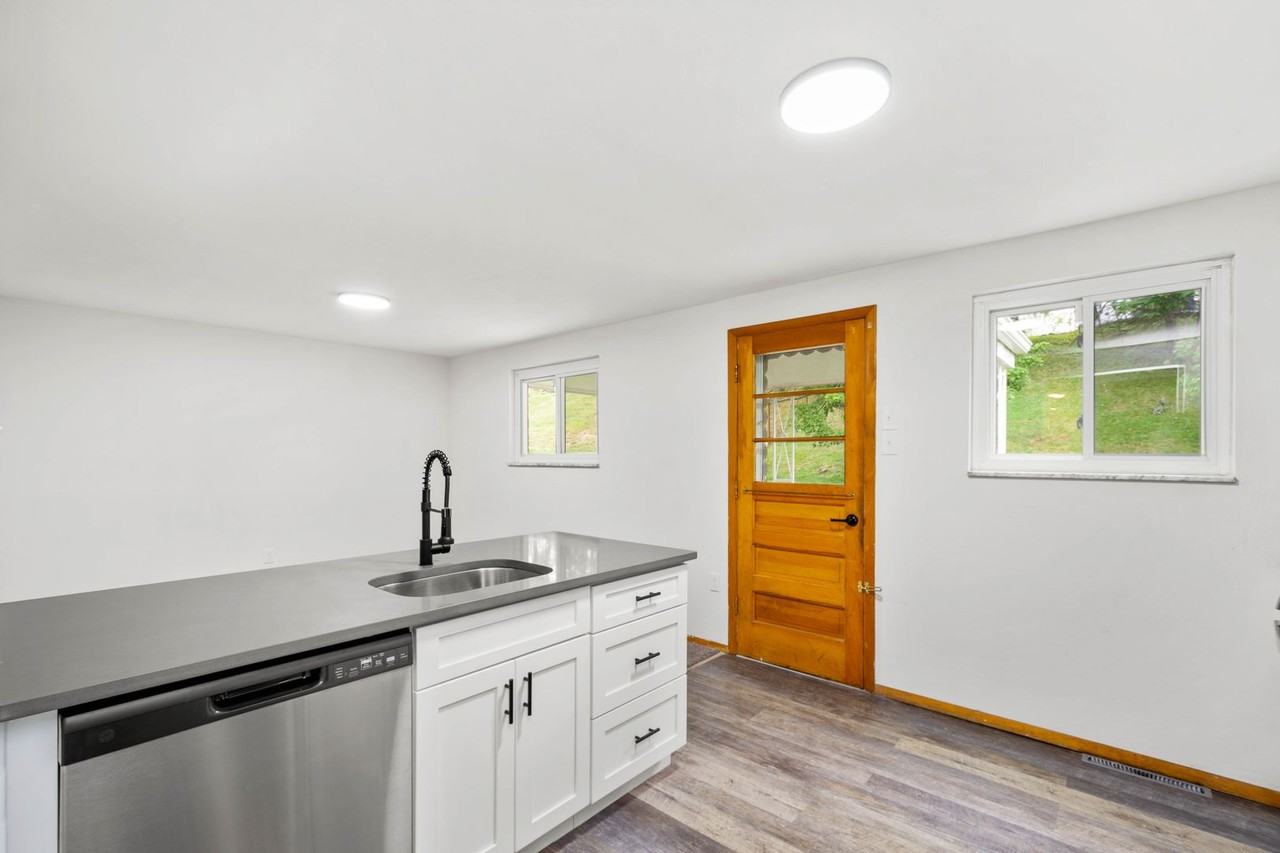 337 Shenandoah Dr - Photo 6 of 25
