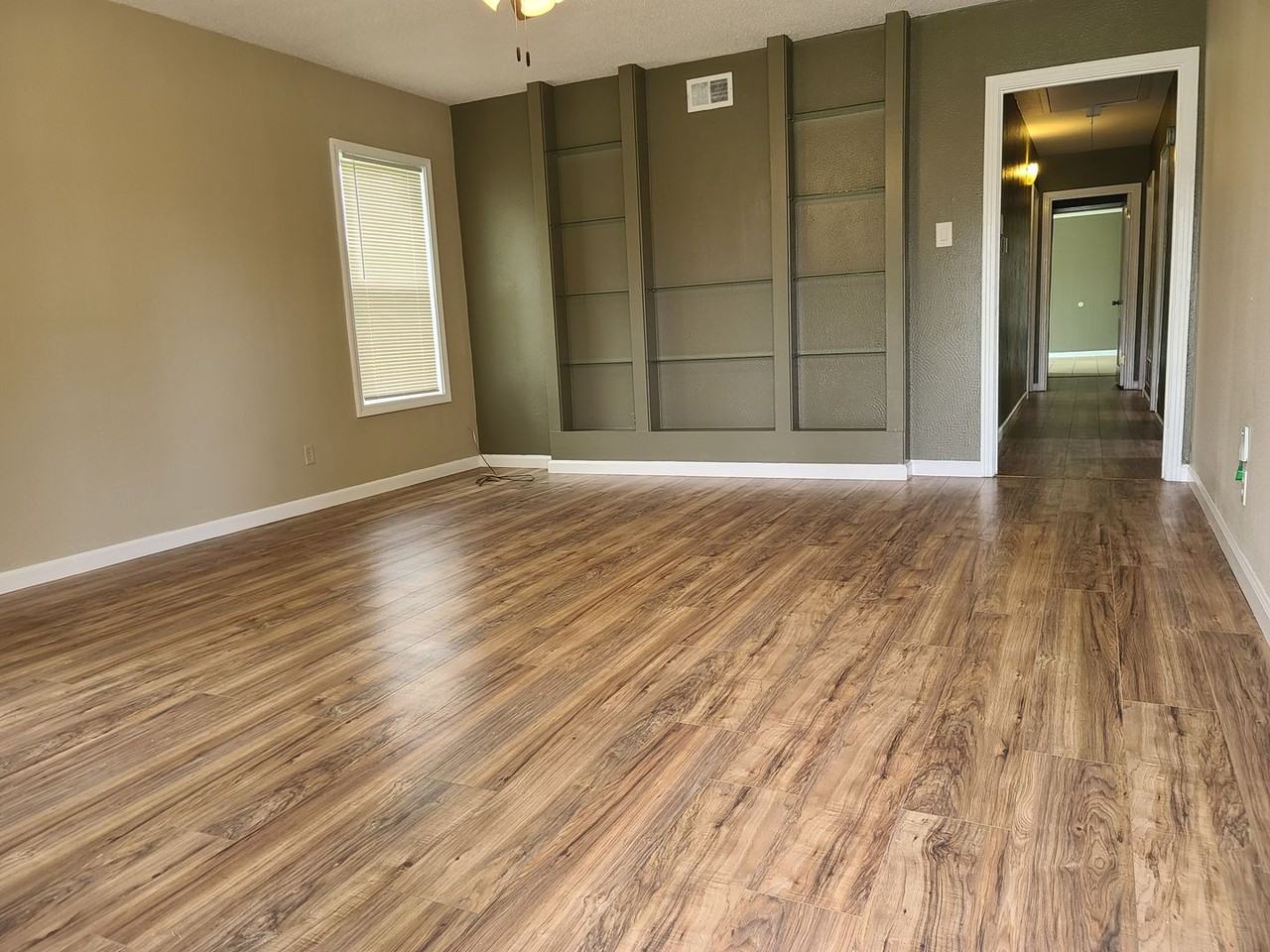 2023 10th St - Photo 3 of 21