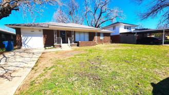 209 W Coe Dr - Photo 1 of 1