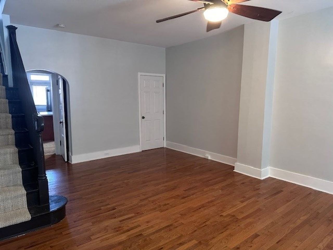 734 N Queen St - Photo 2 of 27