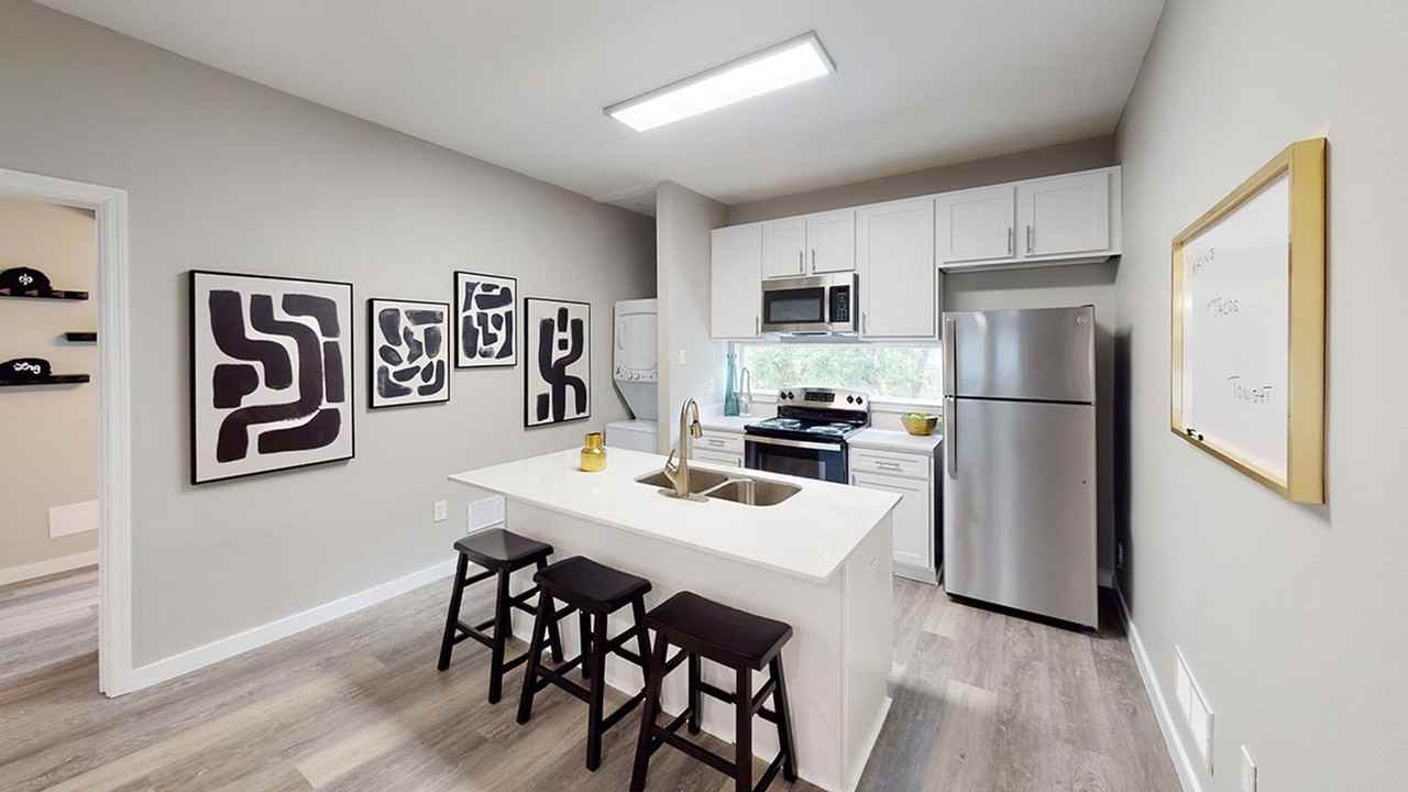 Altura Student Living - Photo 2 of 30