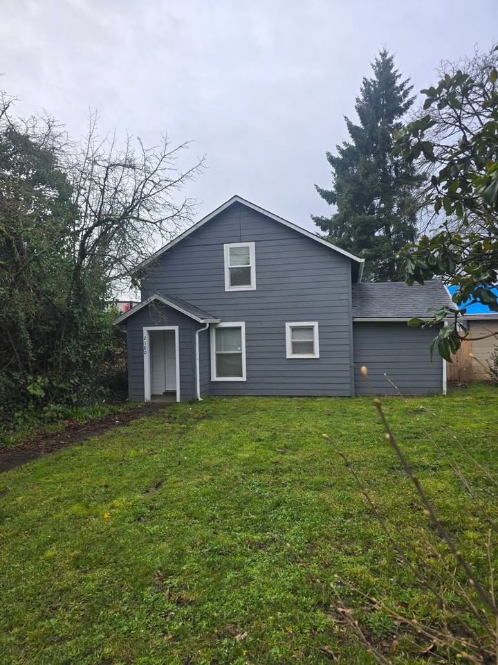 2180 Roosevelt Blvd - Photo 2 of 22