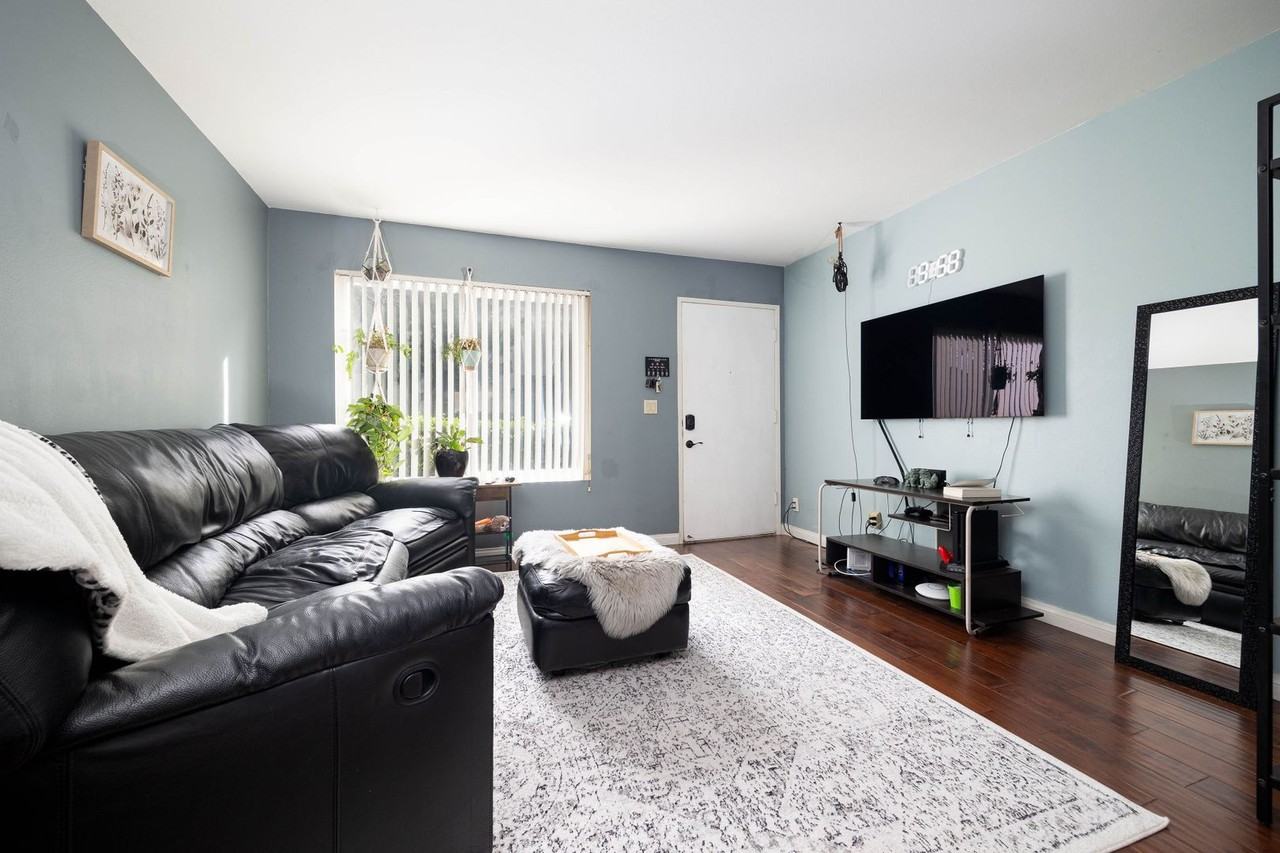 10331 Restful Ct - Photo 4 of 20