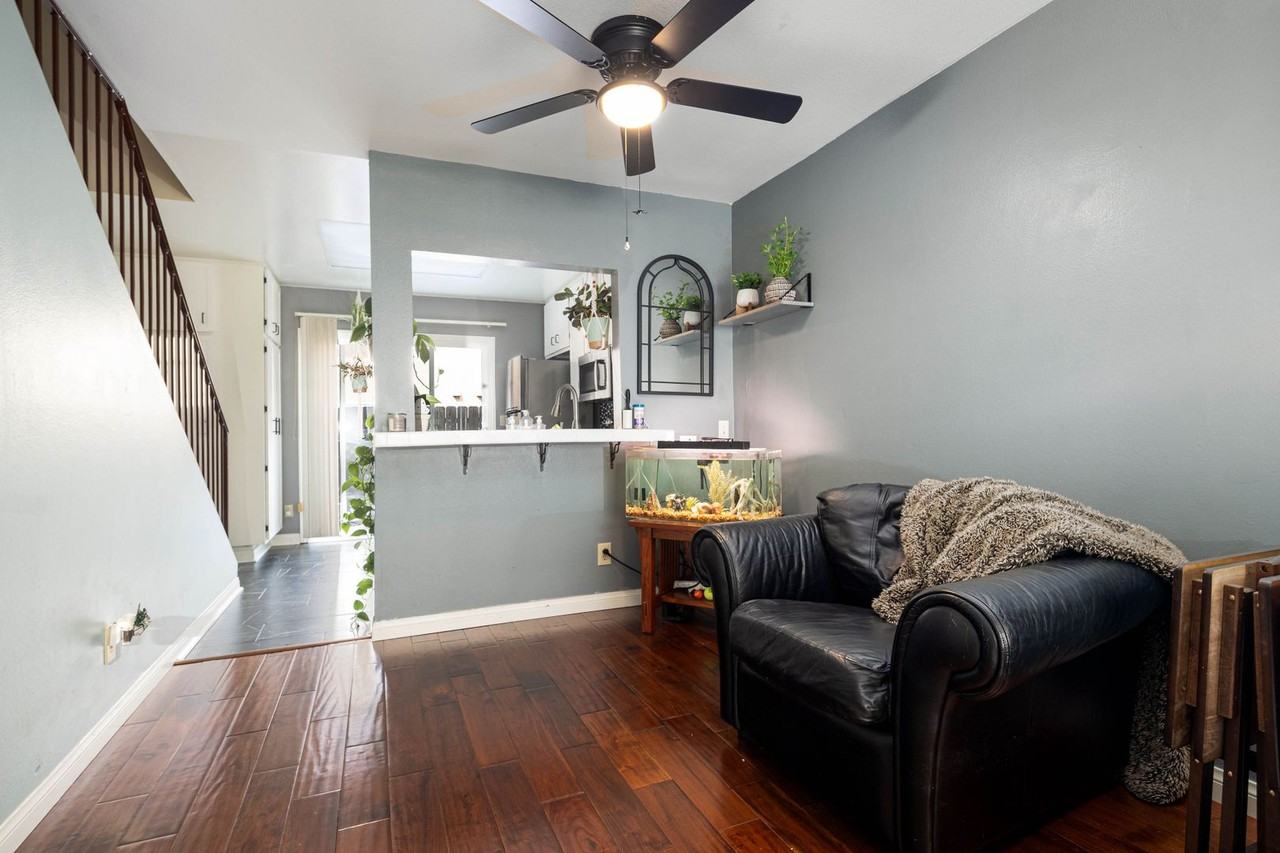 10331 Restful Ct - Photo 5 of 20