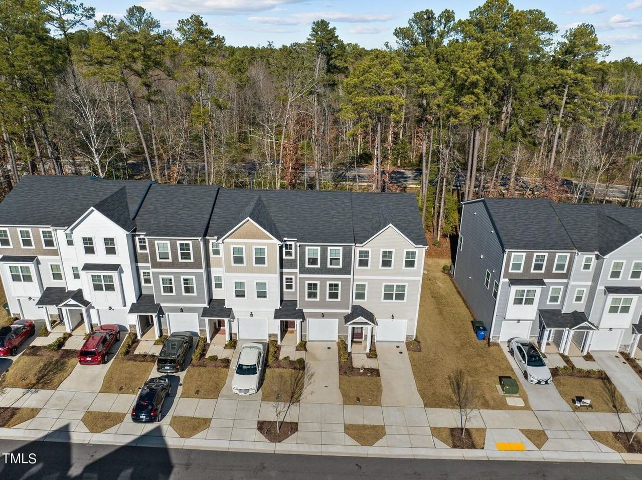 2550 Laurel Valley Way - Photo 3 of 32
