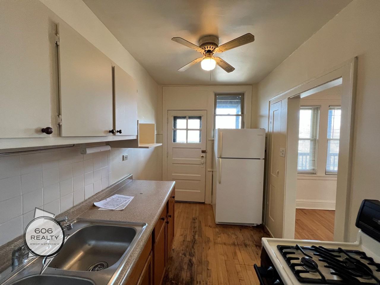 Bright and Sunny Forest Park Apts! - Photo 2 of 22