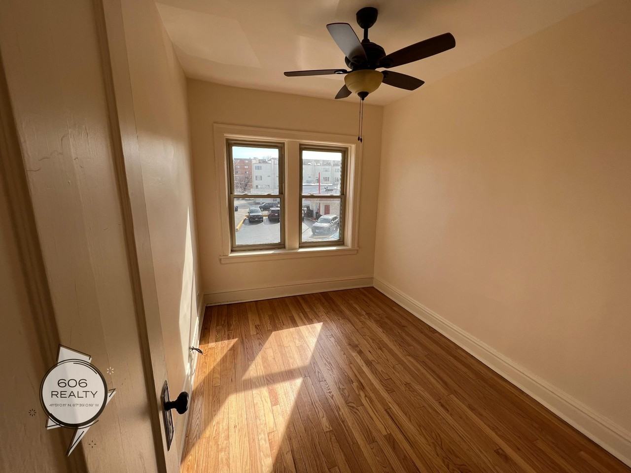Bright and Sunny Forest Park Apts! - Photo 6 of 22