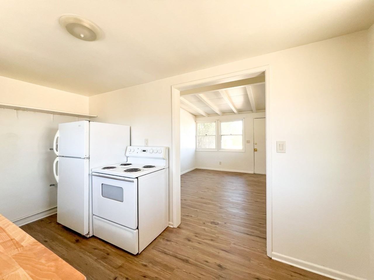 6067 Abronia Ave - Photo 5 of 12
