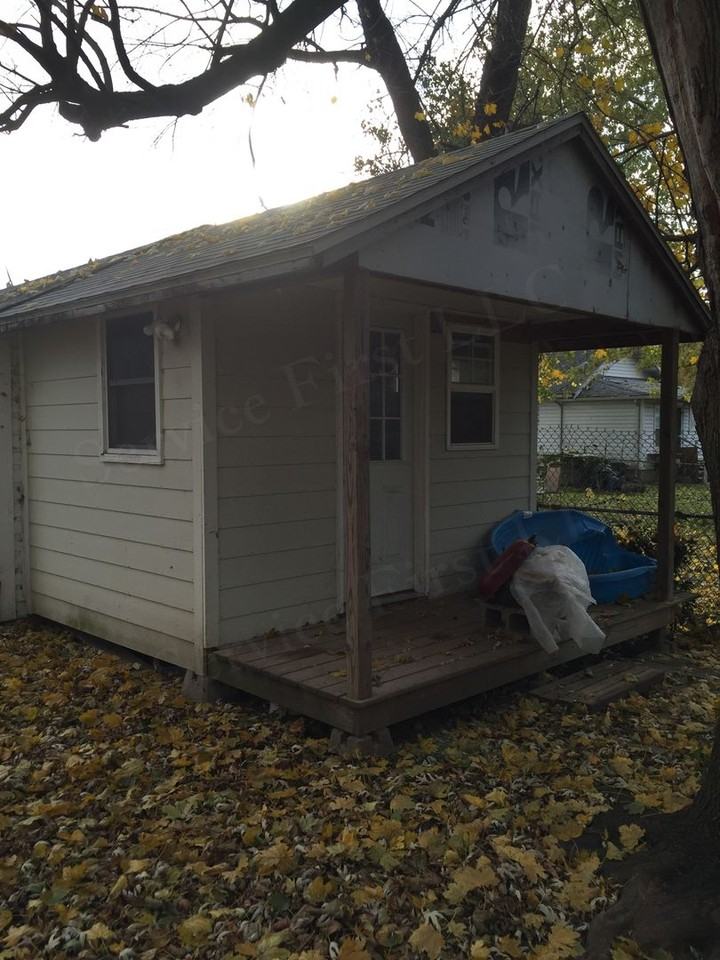 1051 S New Ave - Photo 2 of 13