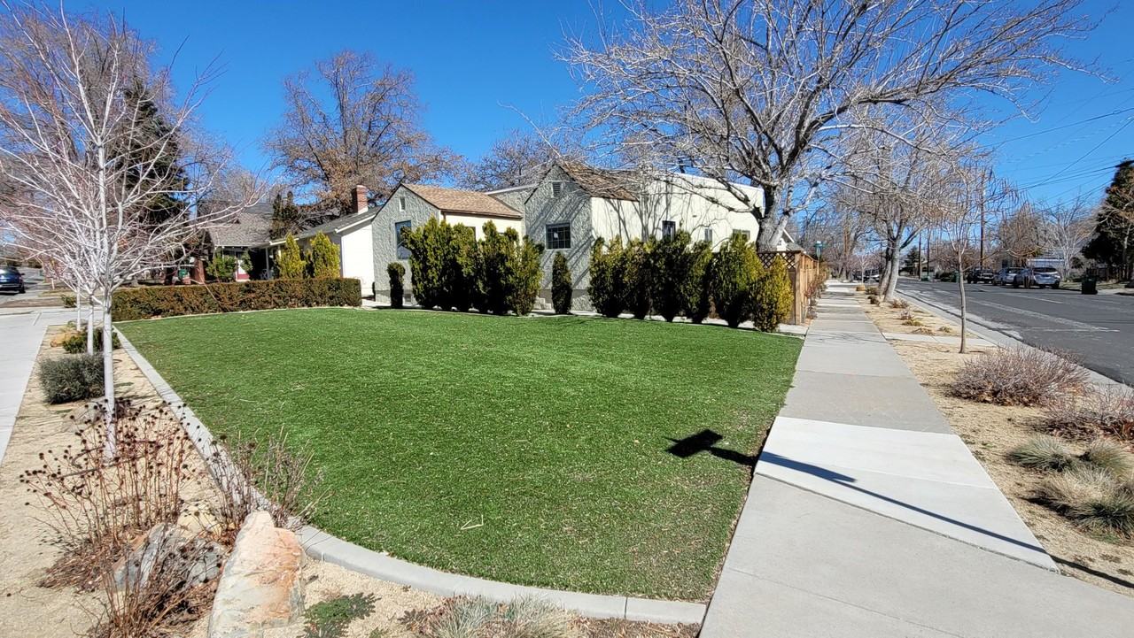 711 Imperial Blvd - Photo 2 of 18