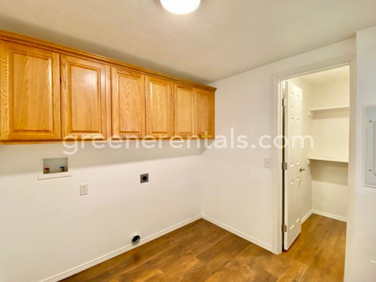 6733 5th Ct Se - Photo 5 of 34