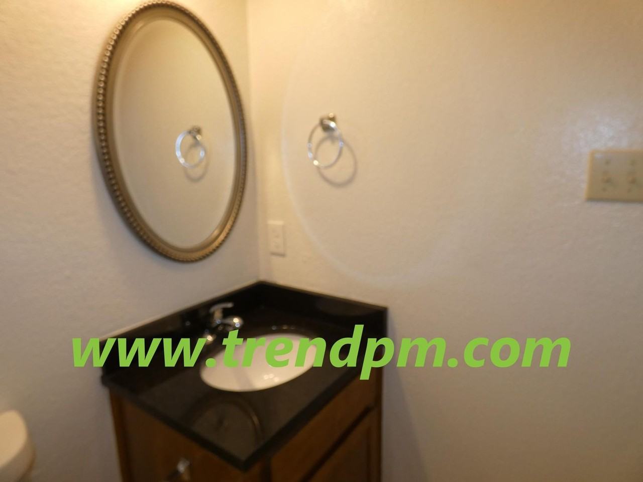 412 Asbury Dr - Photo 7 of 13