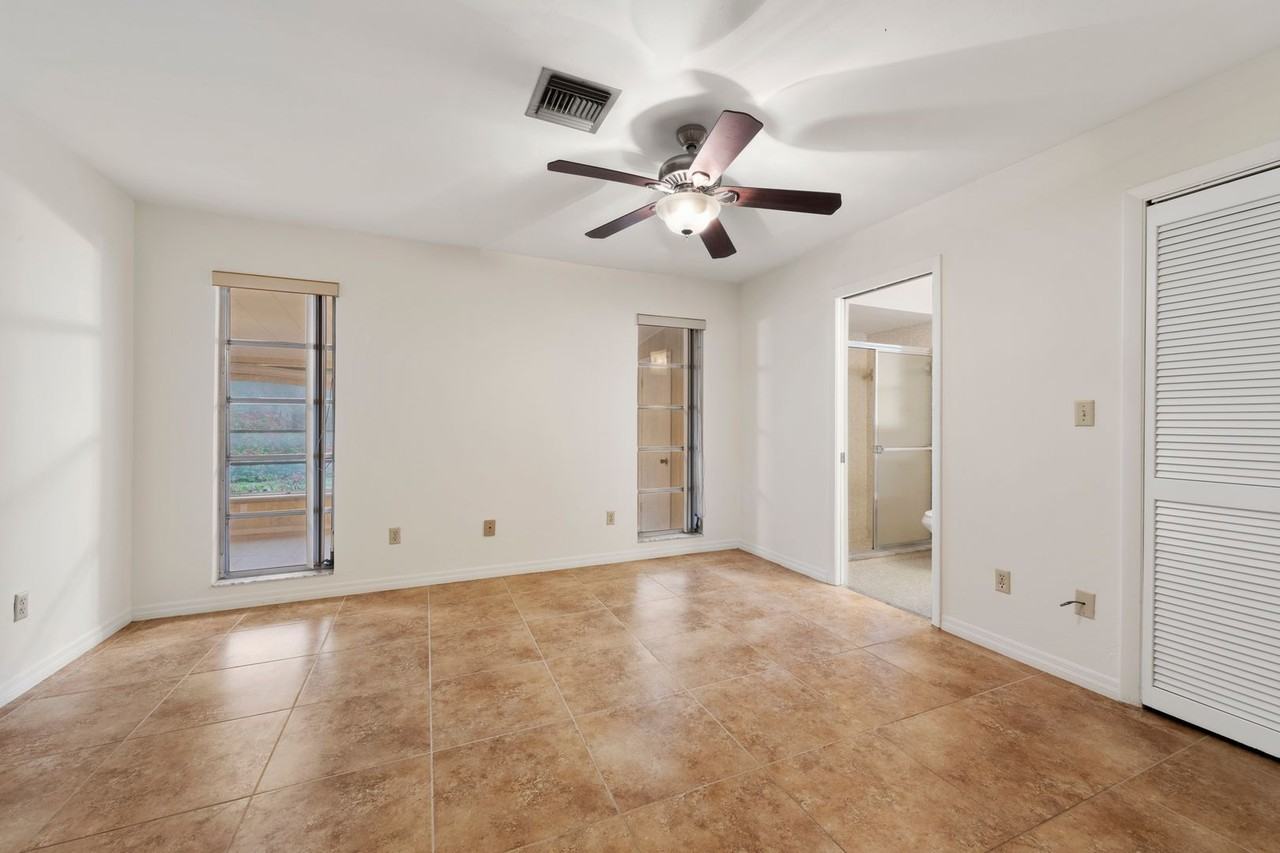 759 96th Ave N - Photo 2 of 28