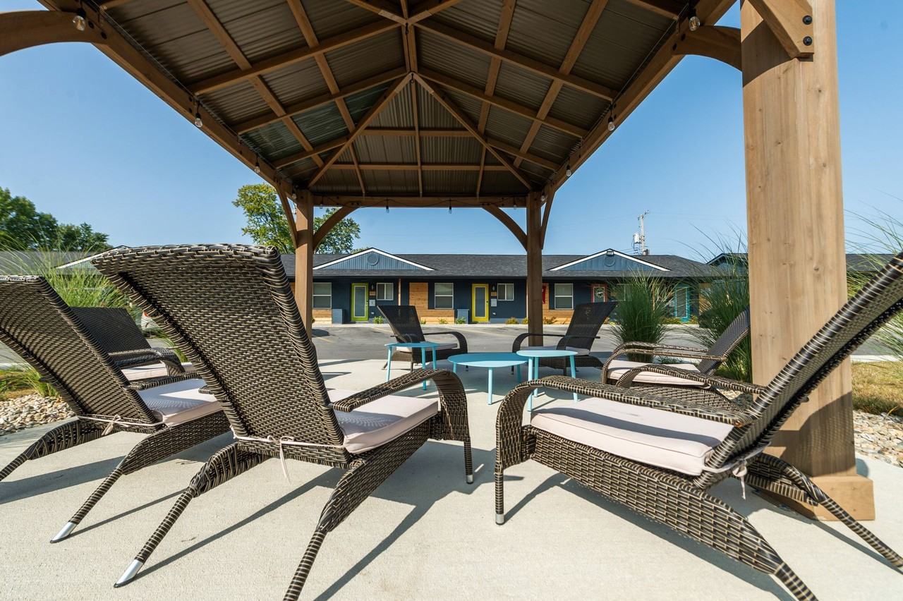 Veranda at Speedway - Photo 6 of 21