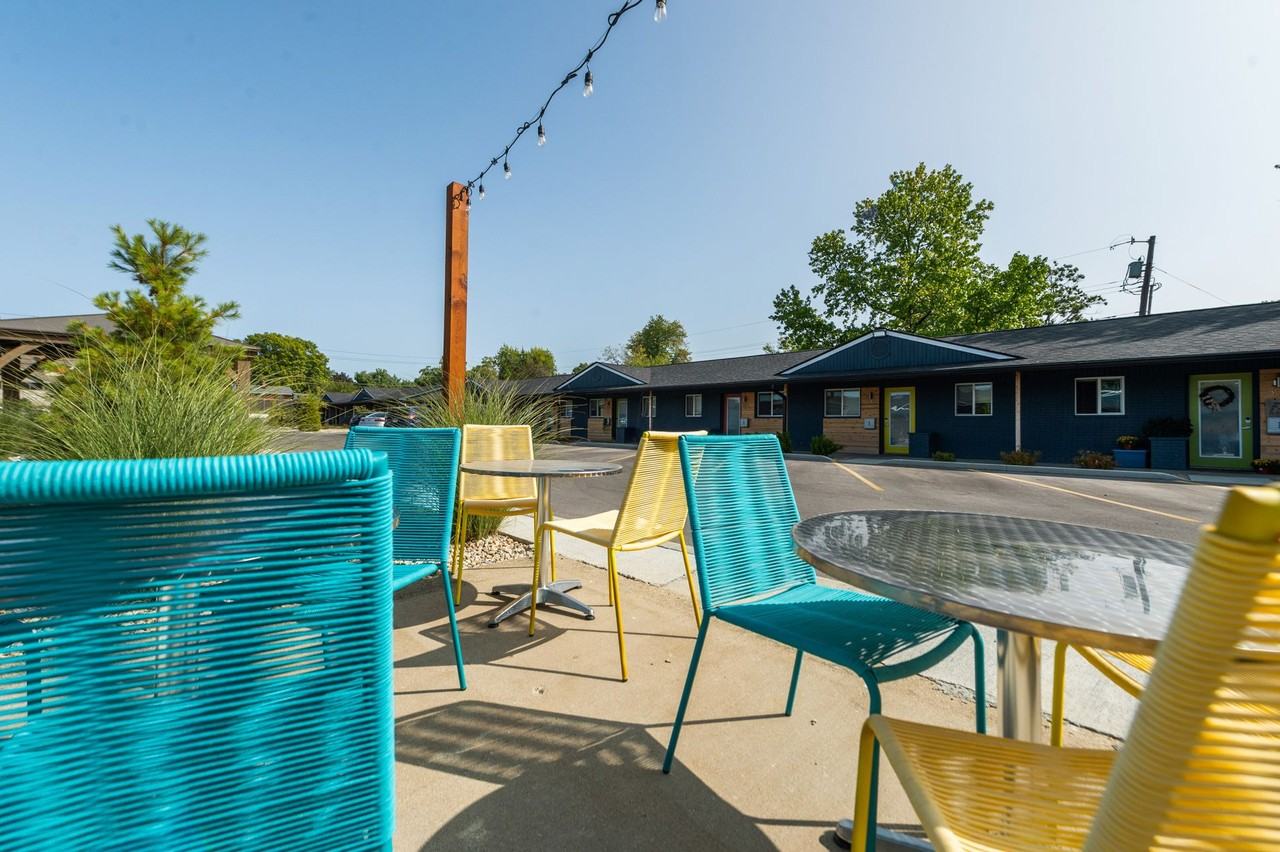 Veranda at Speedway - Photo 5 of 21